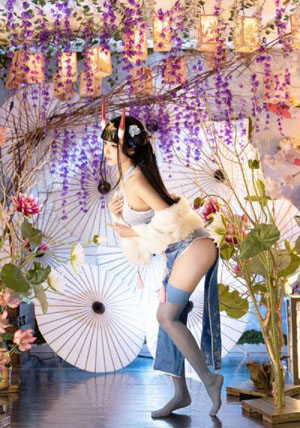 爆乳ペット秘書Hitomi_BD完整在线观看