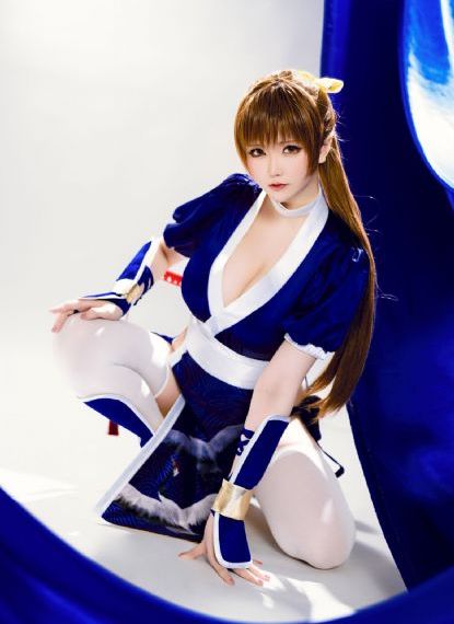 护士少妇羞涩呻吟乳沟app_720免费高清观看
